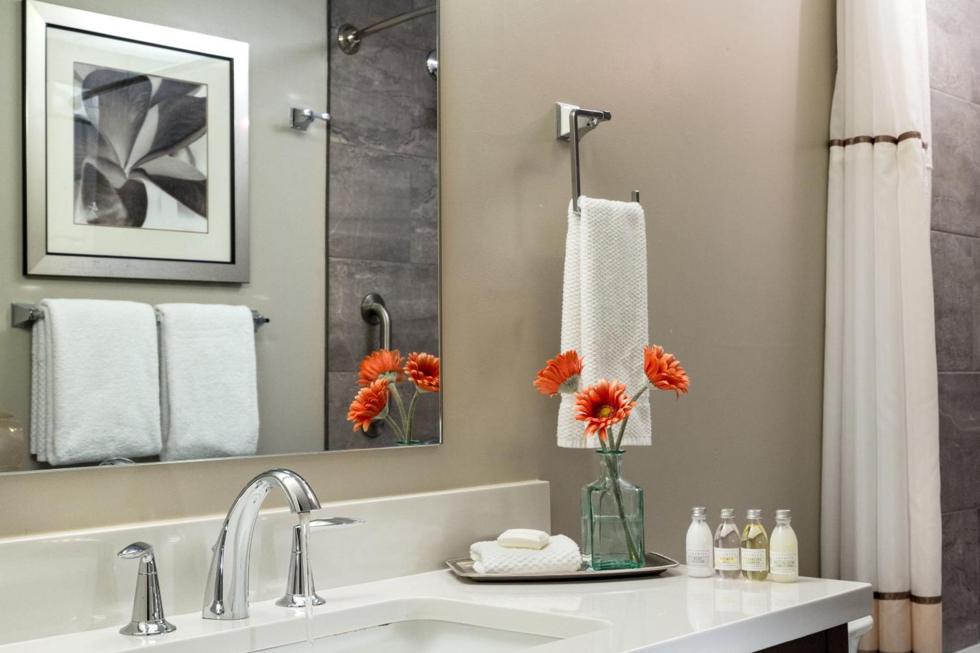 Standard Double Room,1591508165:JPEG